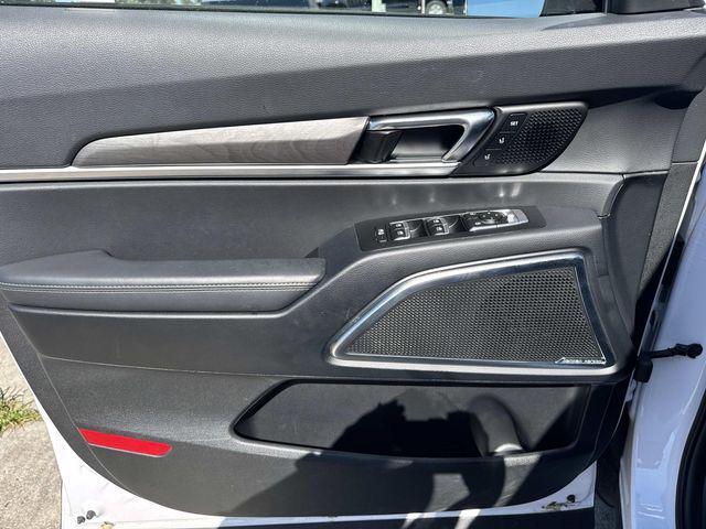 used 2024 Kia Telluride car, priced at $43,290