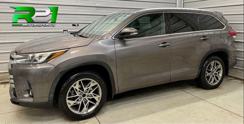 used 2018 Toyota Highlander car, priced at $24,995
