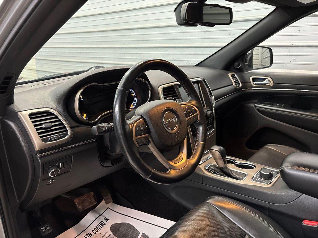 used 2016 Jeep Grand Cherokee car, priced at $12,995