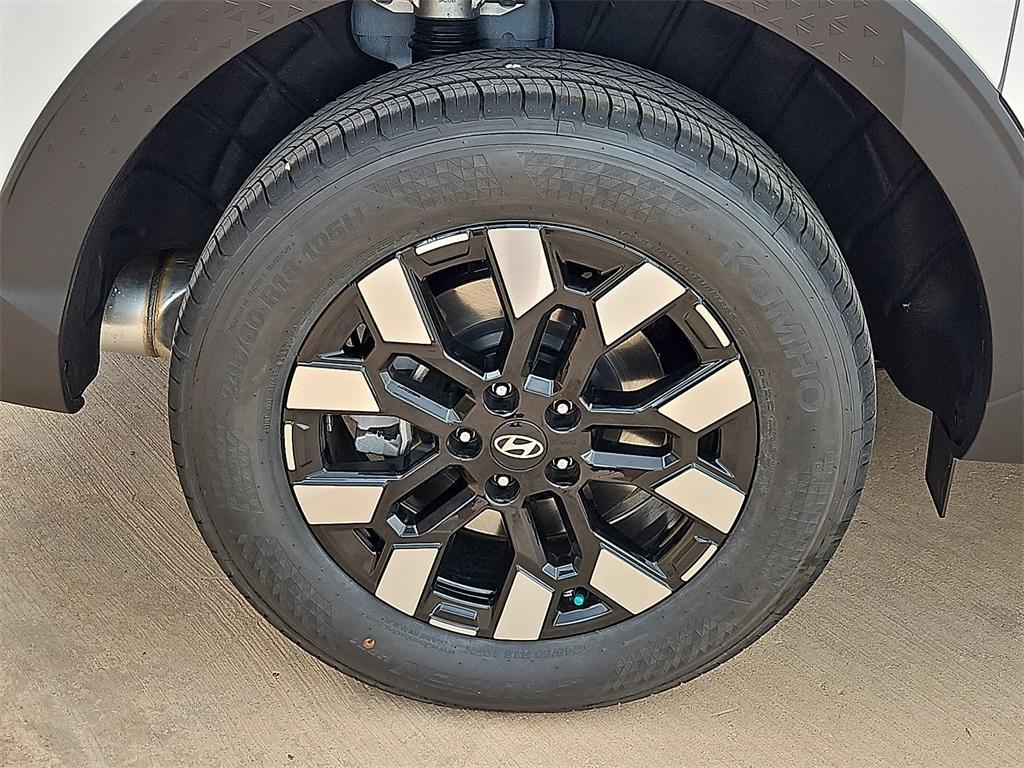 new 2025 Hyundai SANTA CRUZ car, priced at $30,300