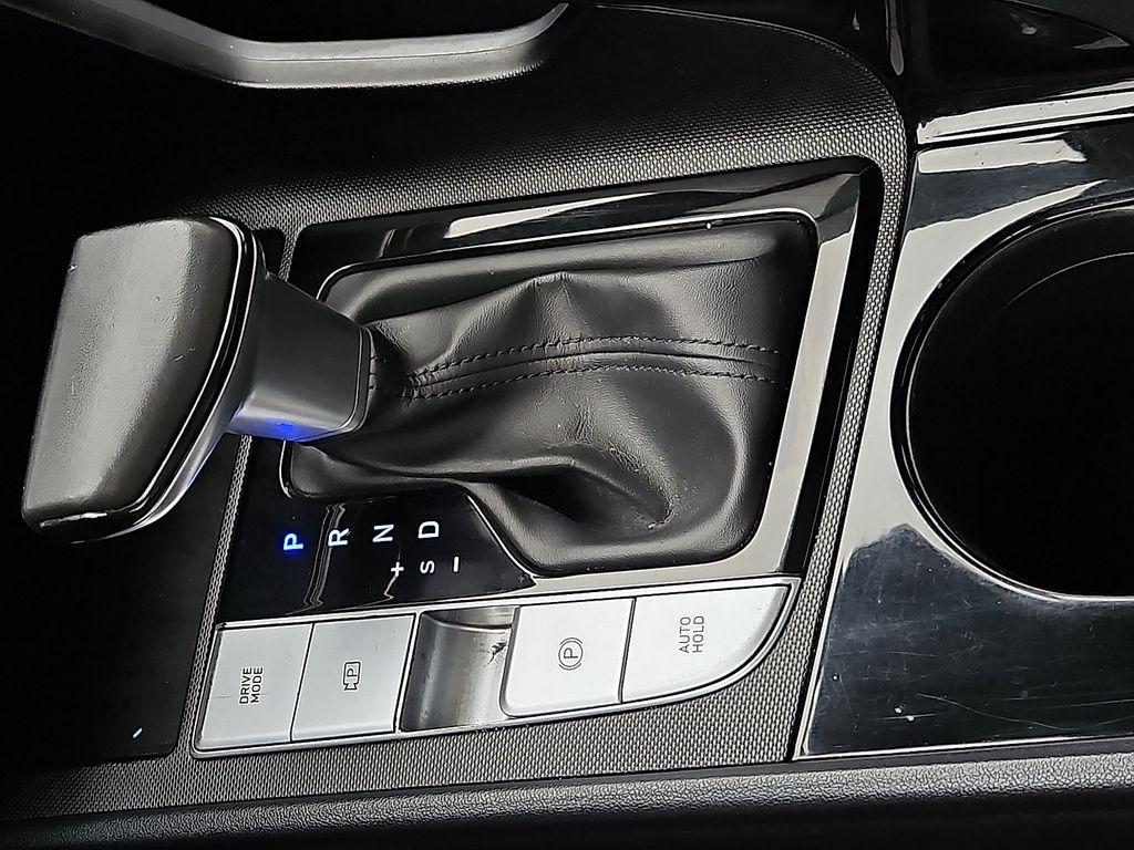 used 2022 Hyundai Elantra car, priced at $18,071