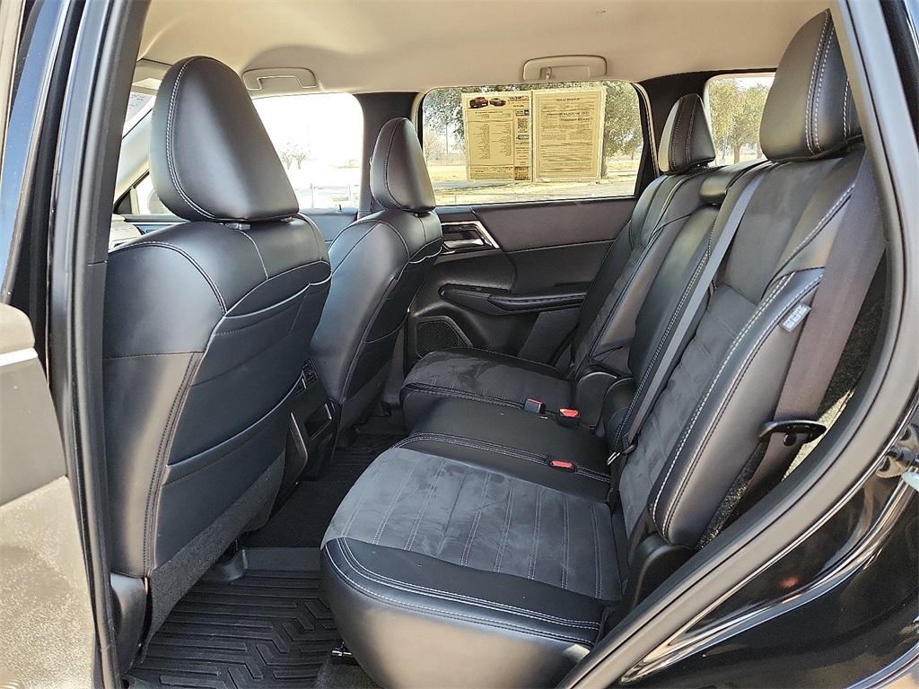 used 2024 Mitsubishi Outlander car, priced at $23,663