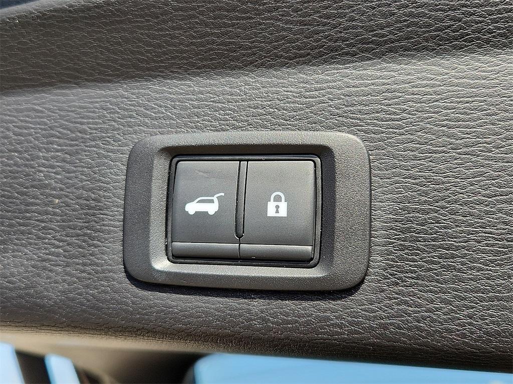 used 2024 Mitsubishi Outlander car, priced at $23,663