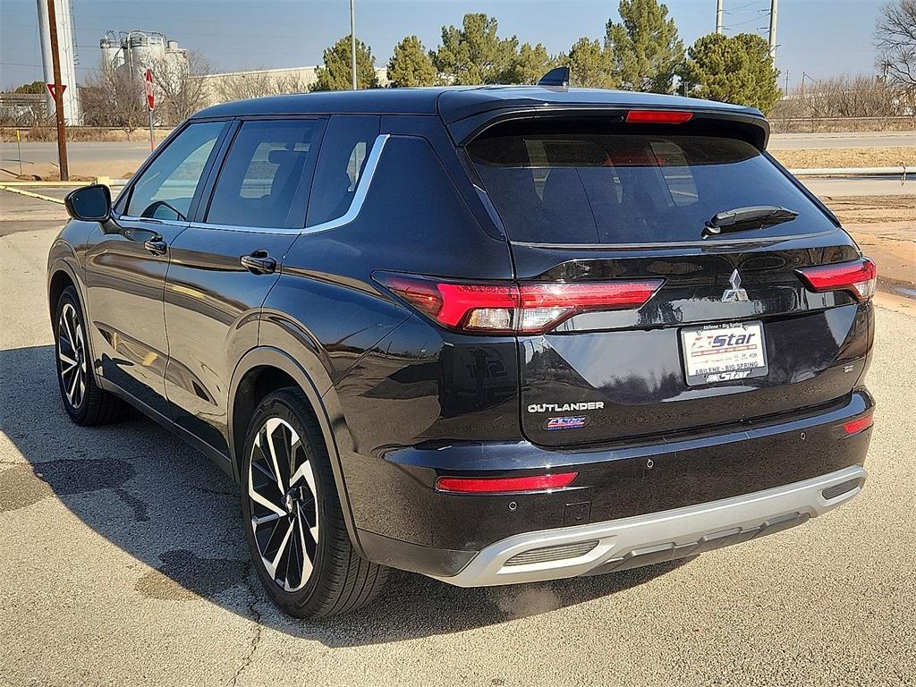used 2024 Mitsubishi Outlander car, priced at $23,663