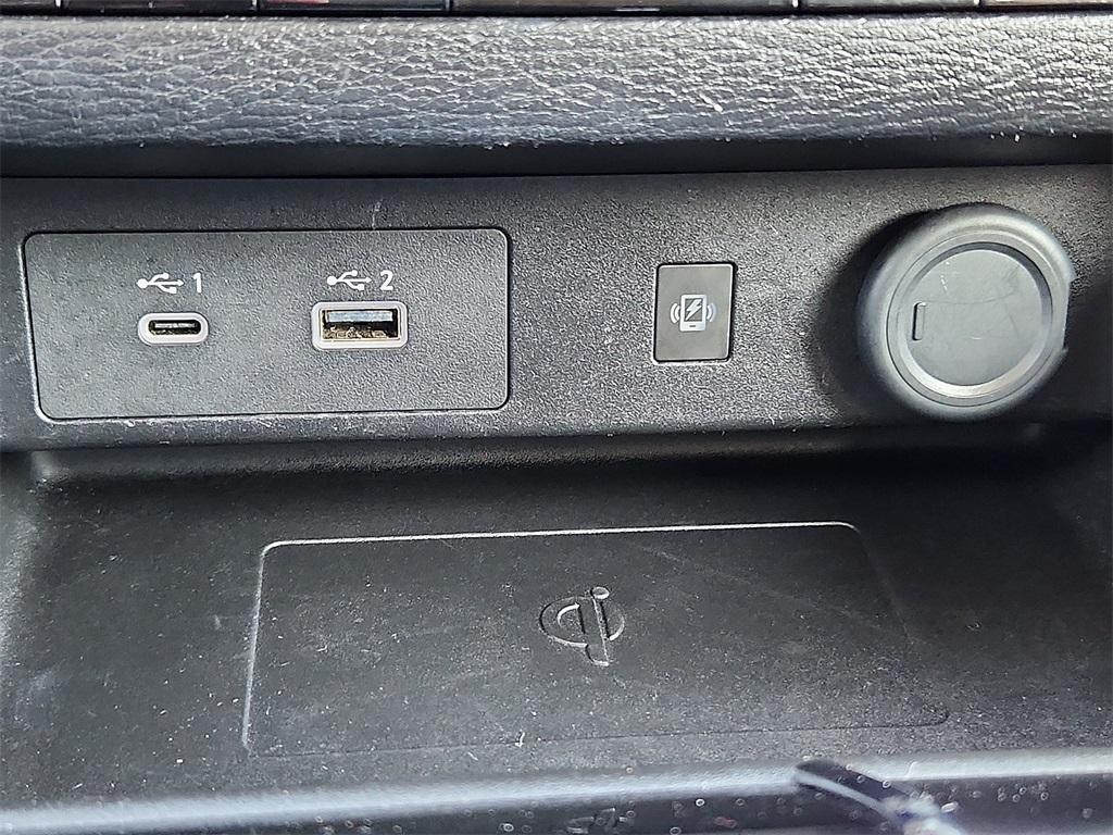 used 2024 Mitsubishi Outlander car, priced at $23,663