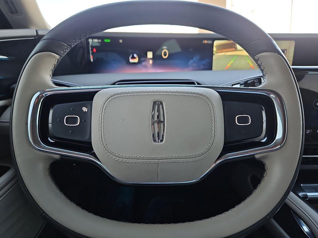 used 2024 Lincoln Nautilus car, priced at $45,288