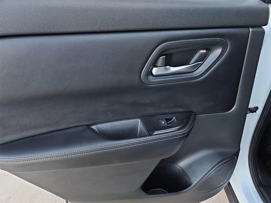 used 2024 Nissan Rogue car, priced at $22,395