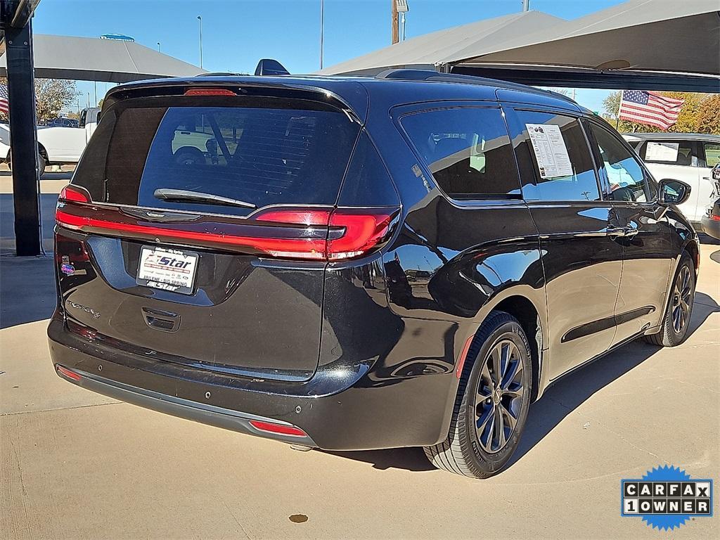 used 2021 Chrysler Pacifica car, priced at $10,997