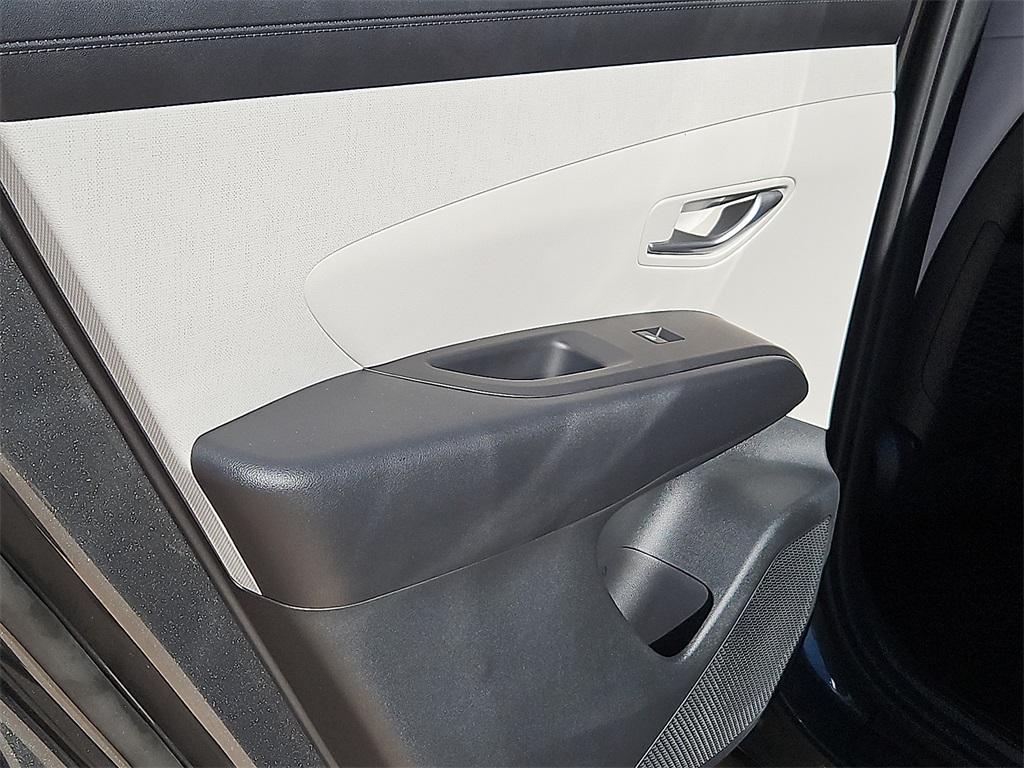 new 2026 Hyundai TUCSON Hybrid car, priced at $33,295