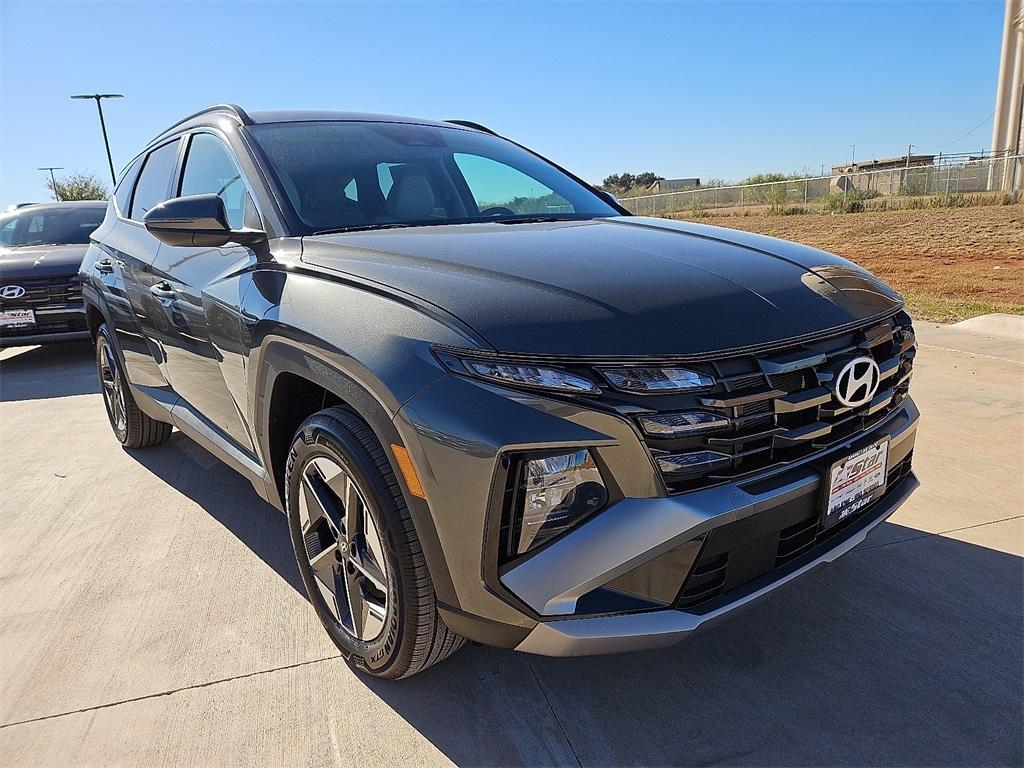 new 2026 Hyundai TUCSON Hybrid car, priced at $33,295