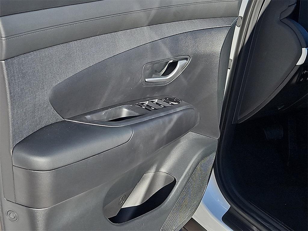 new 2026 Hyundai TUCSON Hybrid car, priced at $33,795