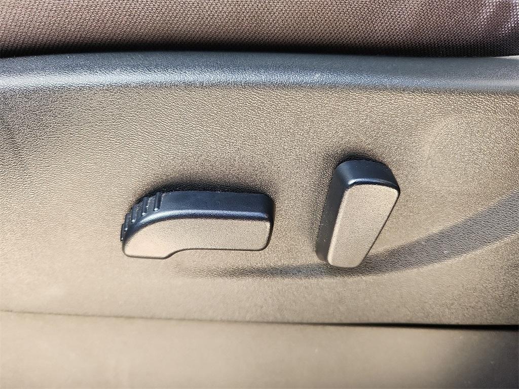 used 2024 Nissan Frontier car, priced at $28,999