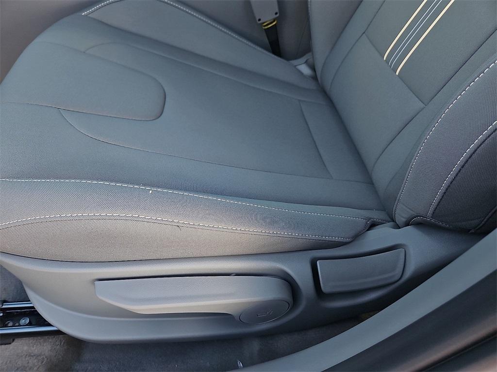 new 2025 Hyundai Elantra car, priced at $24,870