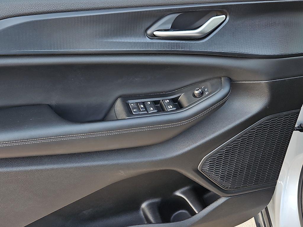 used 2024 Jeep Grand Cherokee L car, priced at $29,388