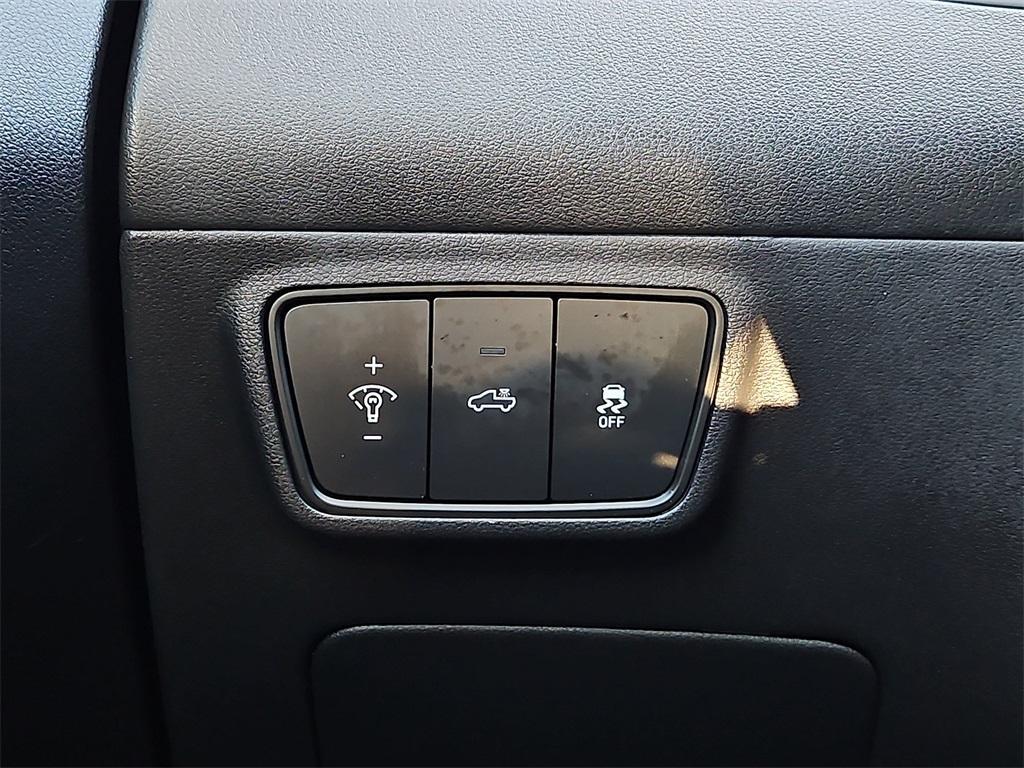 used 2024 Hyundai SANTA CRUZ car, priced at $27,962