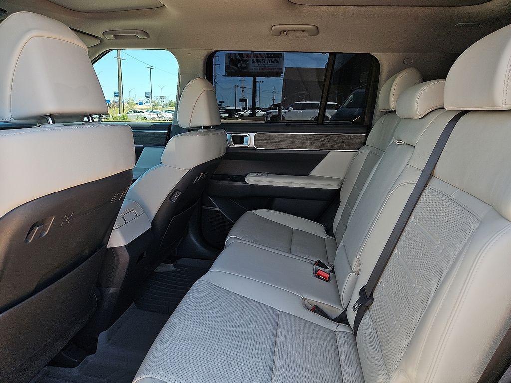 used 2024 Hyundai Santa Fe car, priced at $33,553