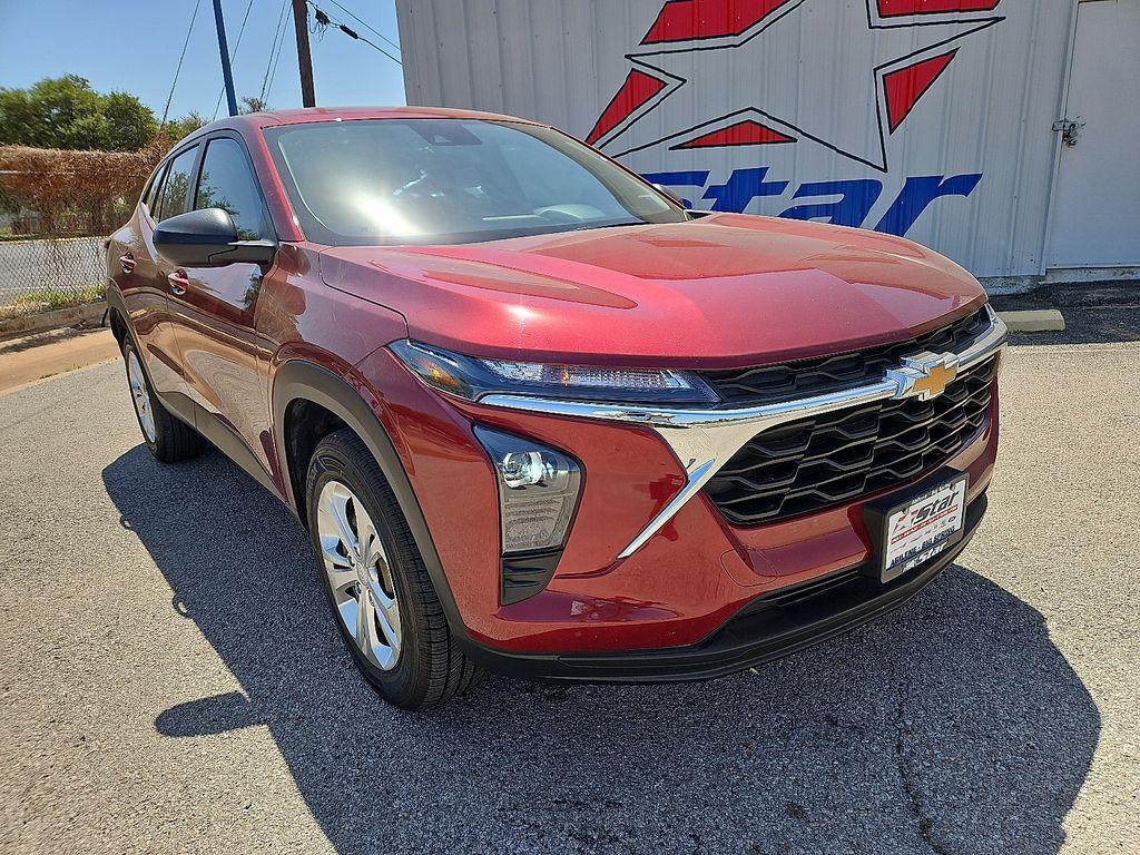 used 2025 Chevrolet Trax car, priced at $17,597