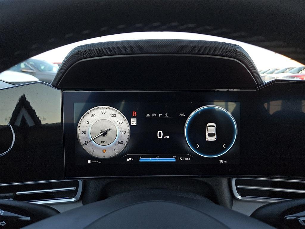 new 2025 Hyundai Elantra car, priced at $26,895