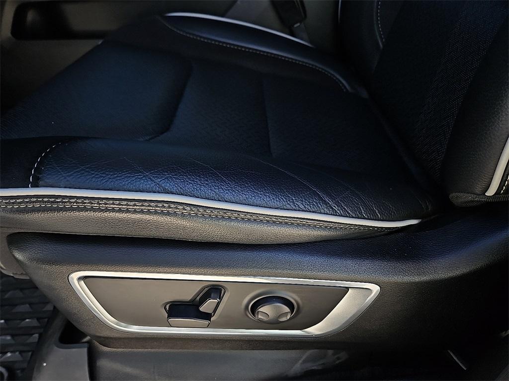 used 2025 Ram 1500 car, priced at $51,222