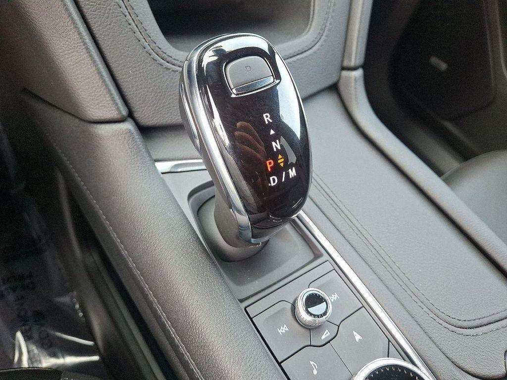 new 2025 Cadillac XT6 car, priced at $59,040