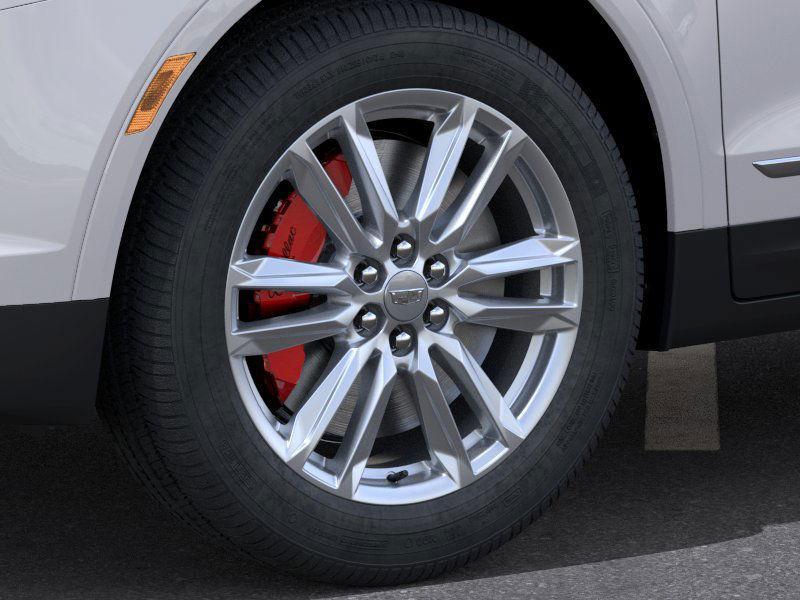 new 2025 Cadillac XT5 car, priced at $54,198