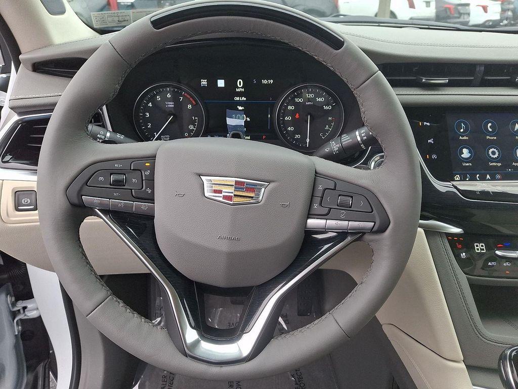 new 2025 Cadillac XT6 car, priced at $67,315