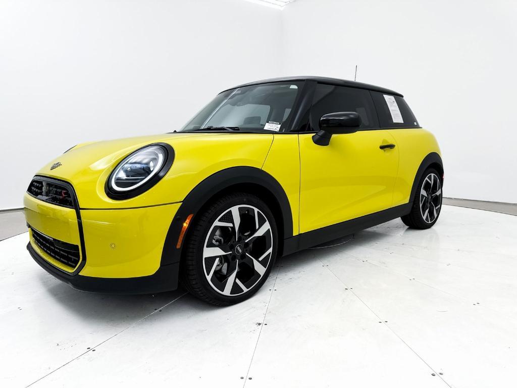 used 2025 MINI Hardtop car, priced at $27,790