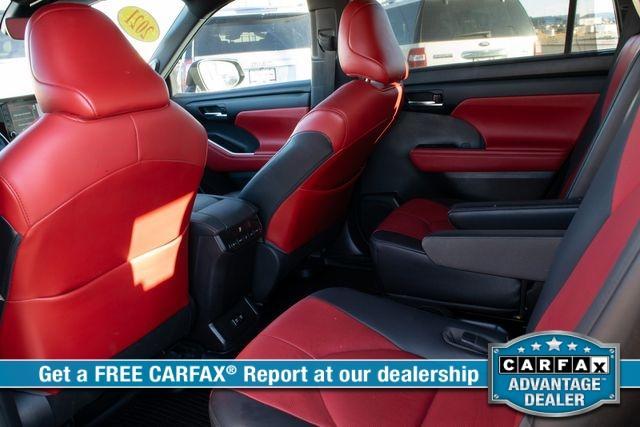 used 2021 Toyota Highlander car, priced at $34,995