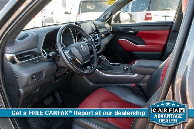 used 2021 Toyota Highlander car, priced at $34,995