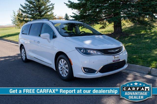 used 2018 Chrysler Pacifica car, priced at $14,995