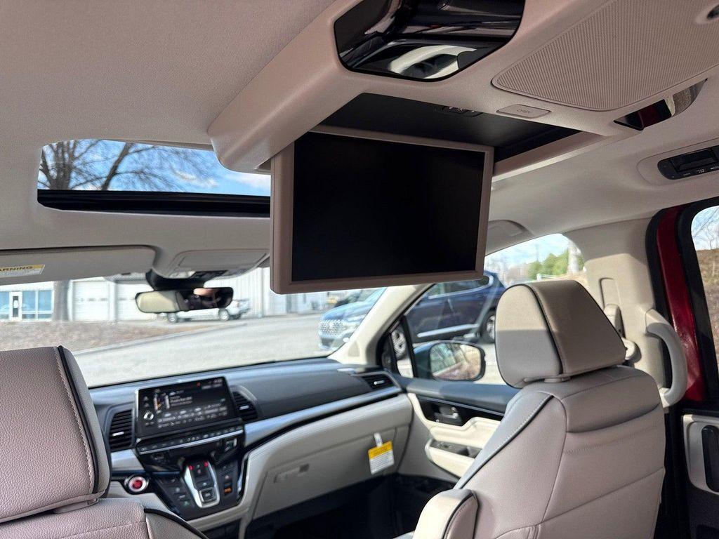 new 2026 Honda Odyssey car, priced at $47,245