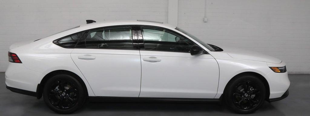 new 2025 Honda Accord car, priced at $30,960