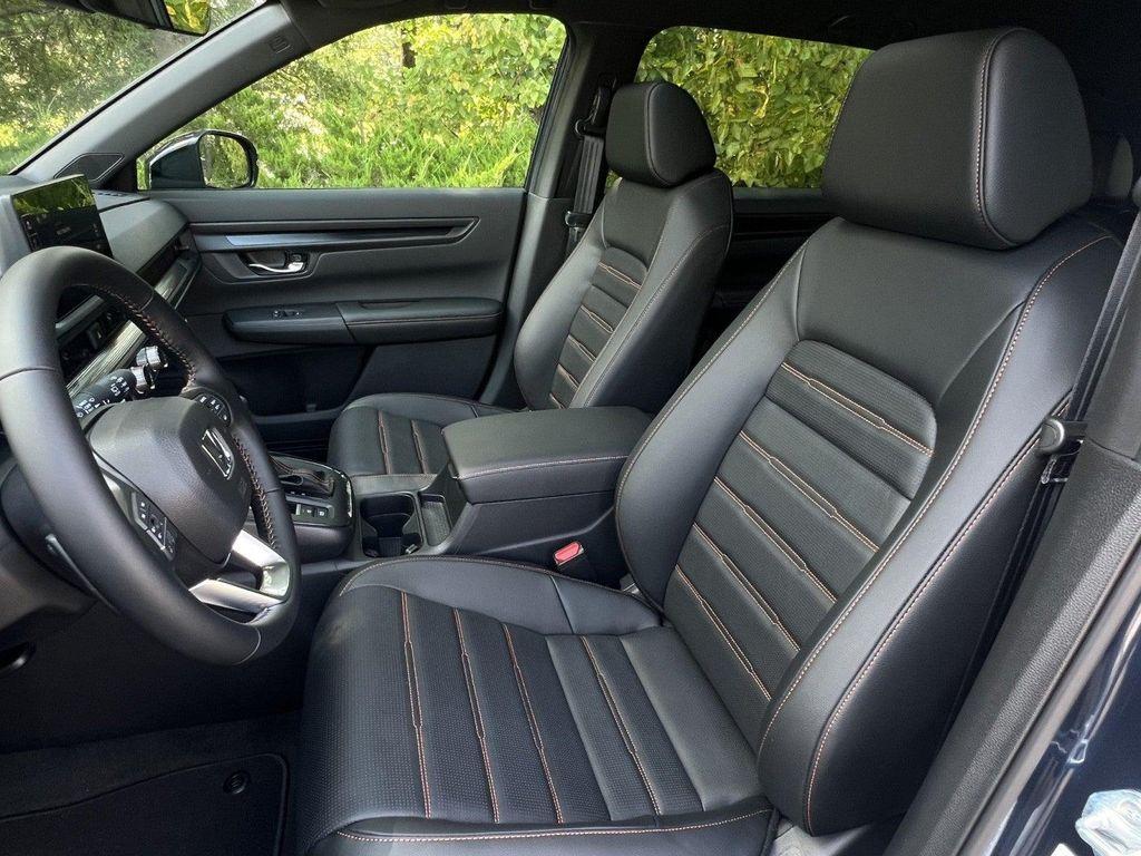 new 2026 Honda CR-V Hybrid car, priced at $38,725