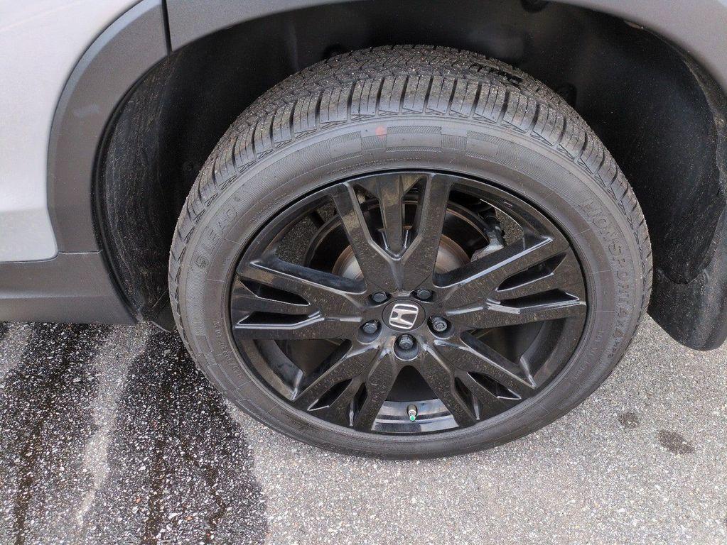 used 2022 Honda Pilot car, priced at $28,792