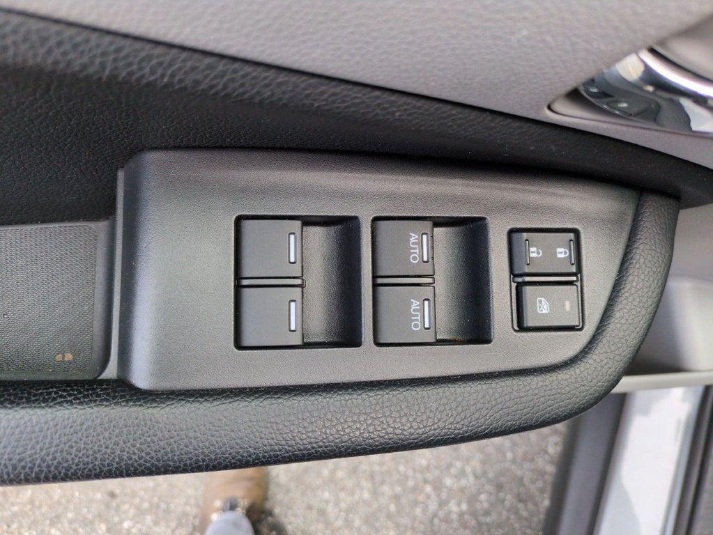 used 2022 Honda Pilot car, priced at $28,792