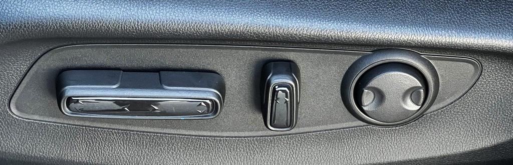 new 2026 Honda CR-V Hybrid car, priced at $40,680