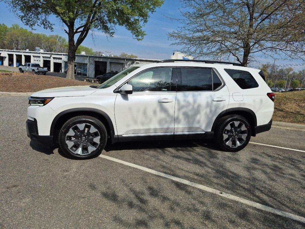 new 2026 Honda Pilot car, priced at $53,045