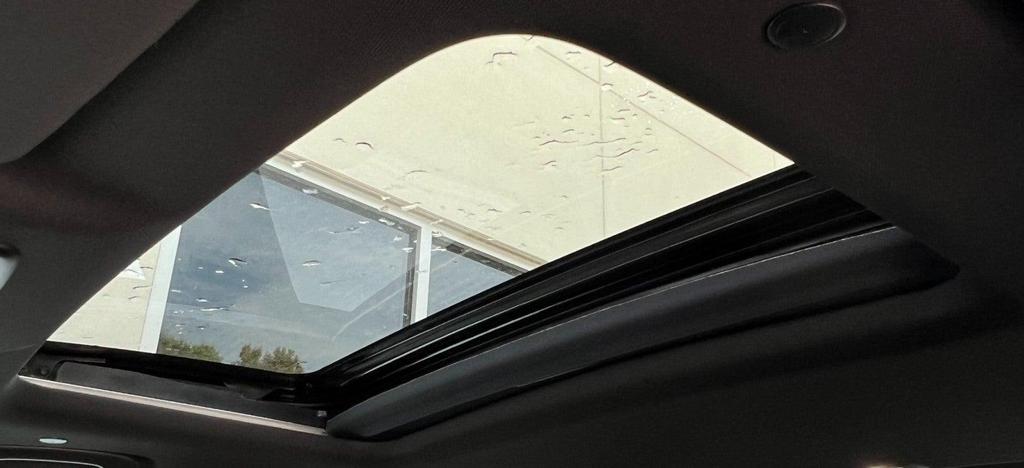 new 2026 Honda CR-V Hybrid car, priced at $38,725