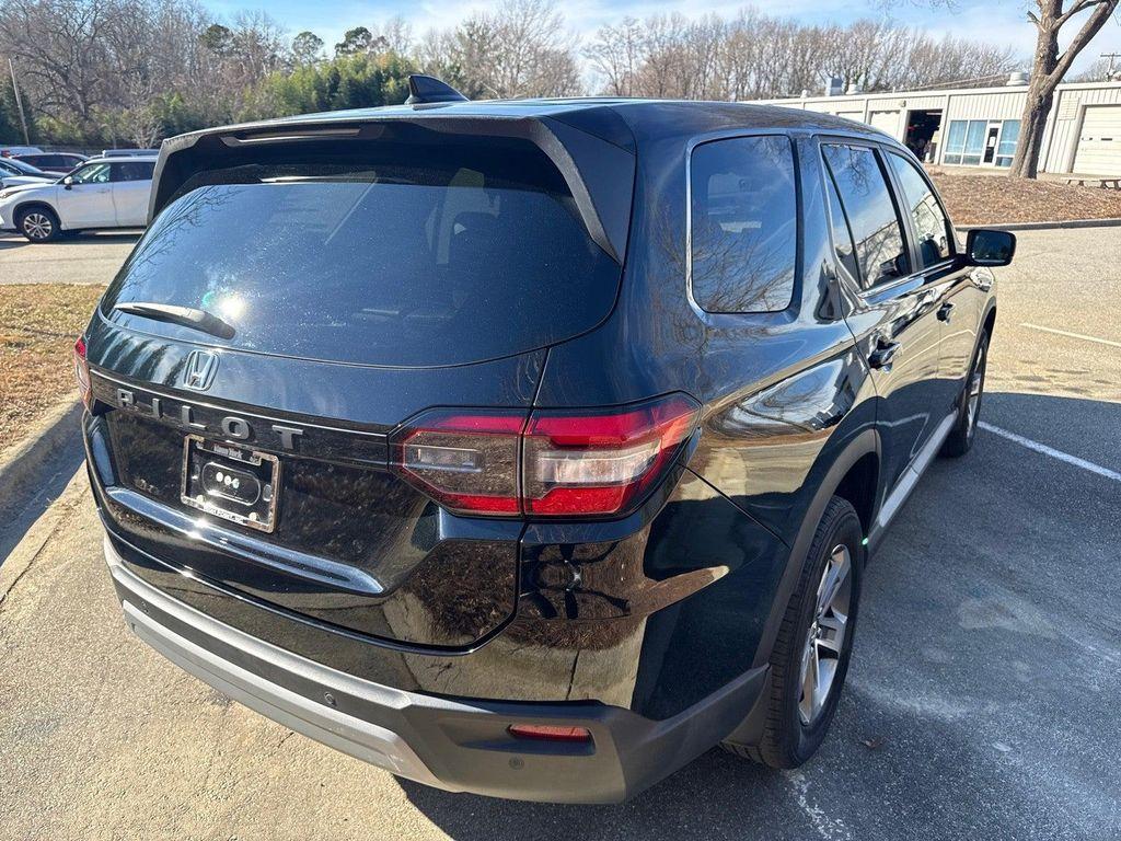 used 2023 Honda Pilot car, priced at $33,299