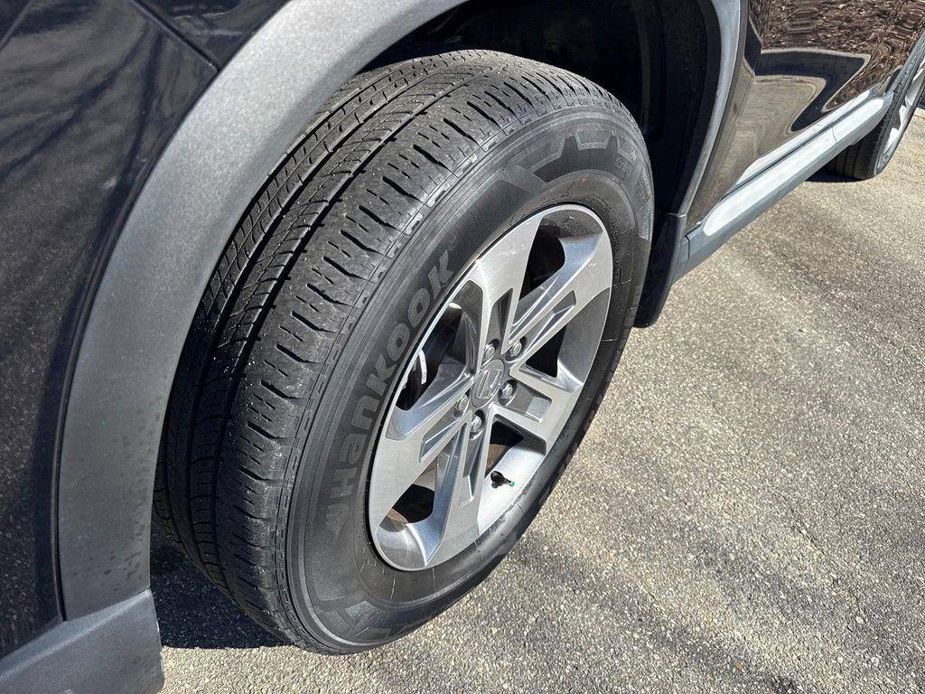 used 2023 Honda Pilot car, priced at $33,299