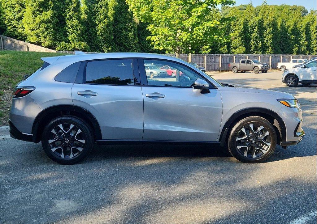 new 2027 Honda HR-V car, priced at $32,498