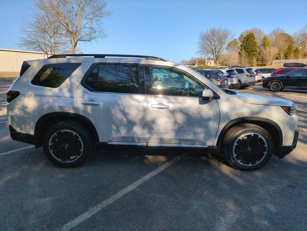 new 2026 Honda Pilot car, priced at $54,245