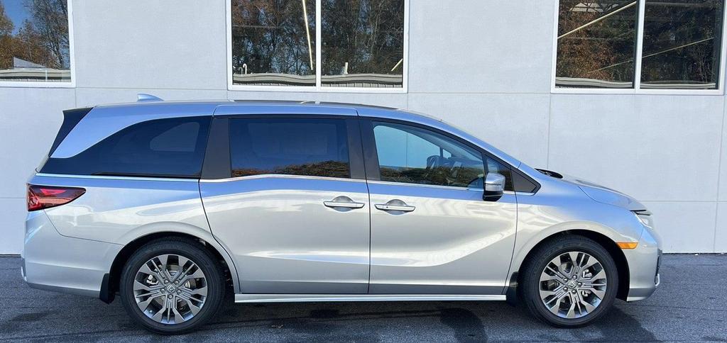 new 2026 Honda Odyssey car, priced at $46,790