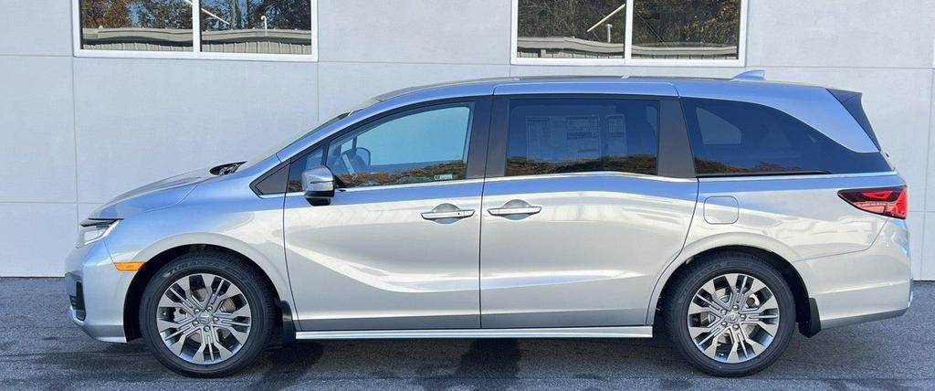 new 2026 Honda Odyssey car, priced at $46,790