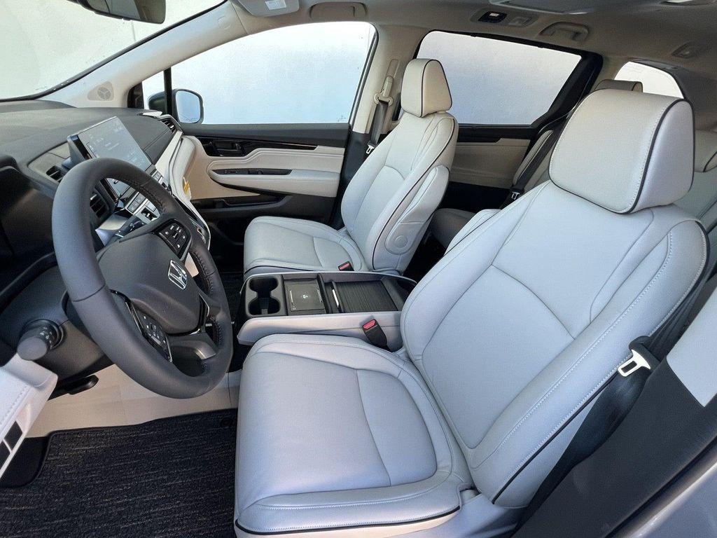 new 2026 Honda Odyssey car, priced at $46,790