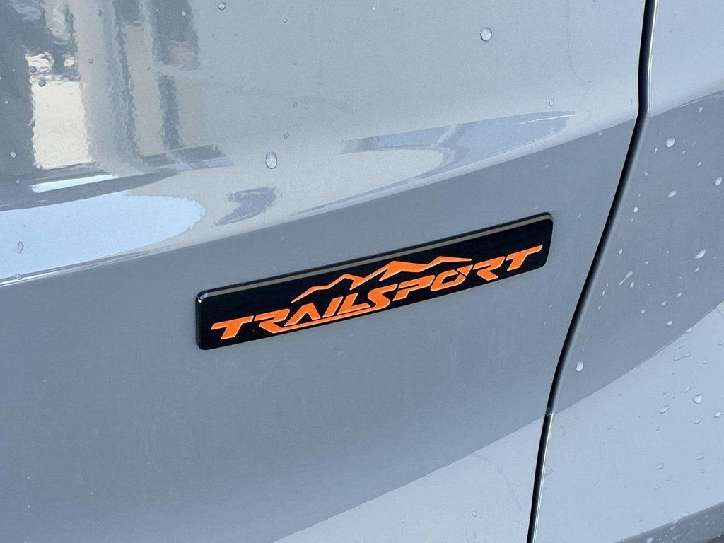 new 2026 Honda CR-V Hybrid car, priced at $39,105