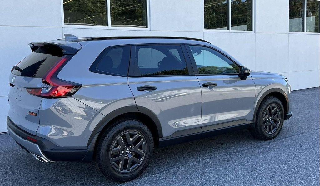 new 2026 Honda CR-V Hybrid car, priced at $39,105