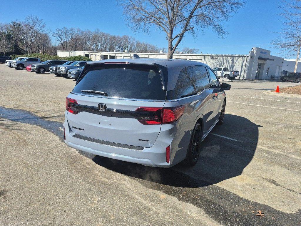 new 2026 Honda Odyssey car, priced at $43,645