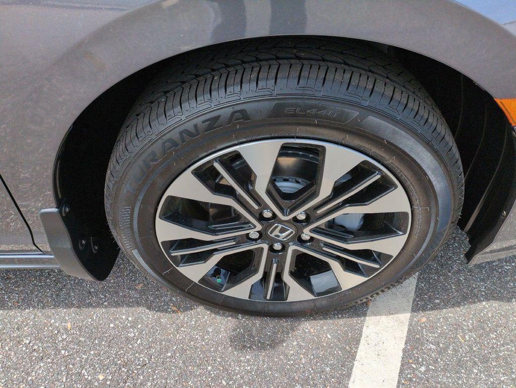 new 2026 Honda Odyssey car, priced at $52,135