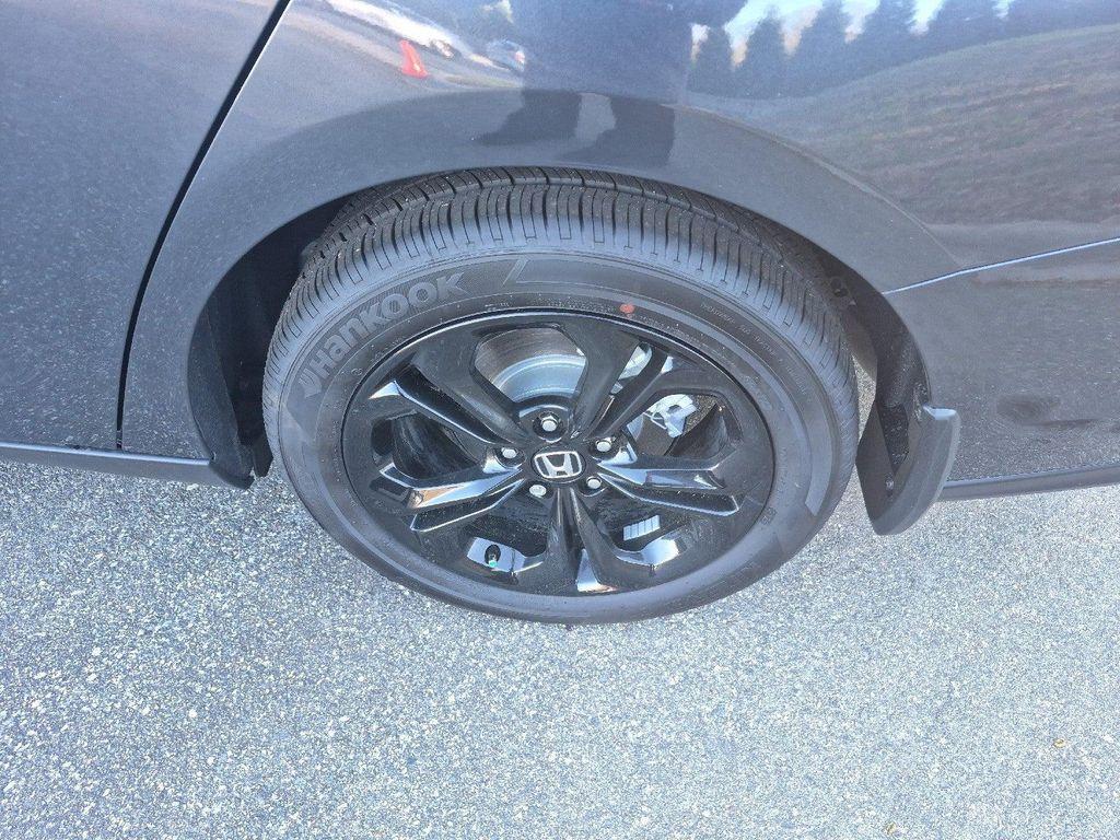 new 2025 Honda Accord car, priced at $31,755